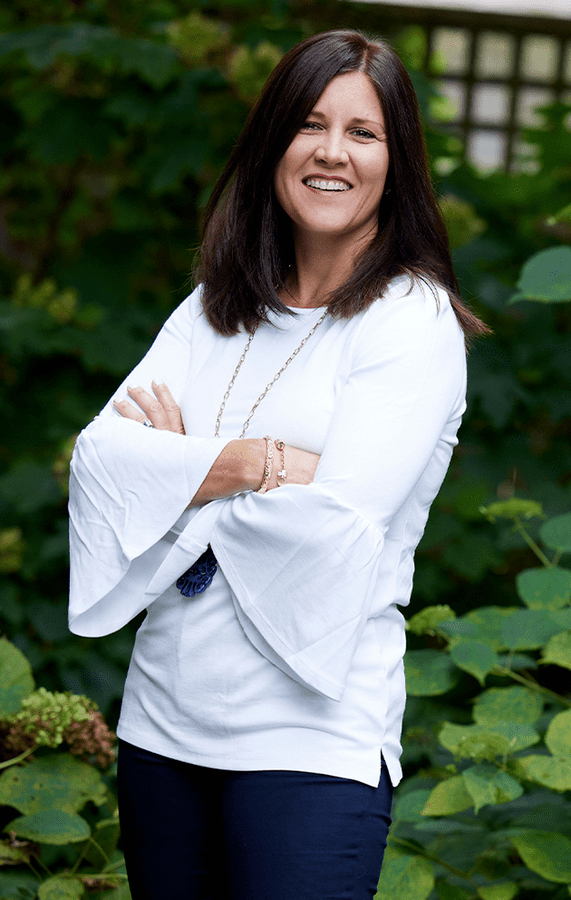 Real Estate Agent Laura Powers